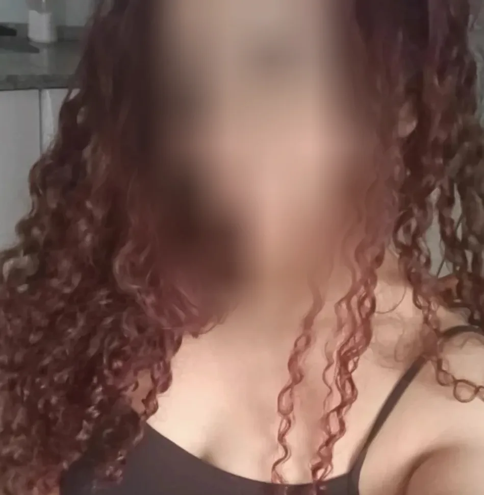 Cara, 25