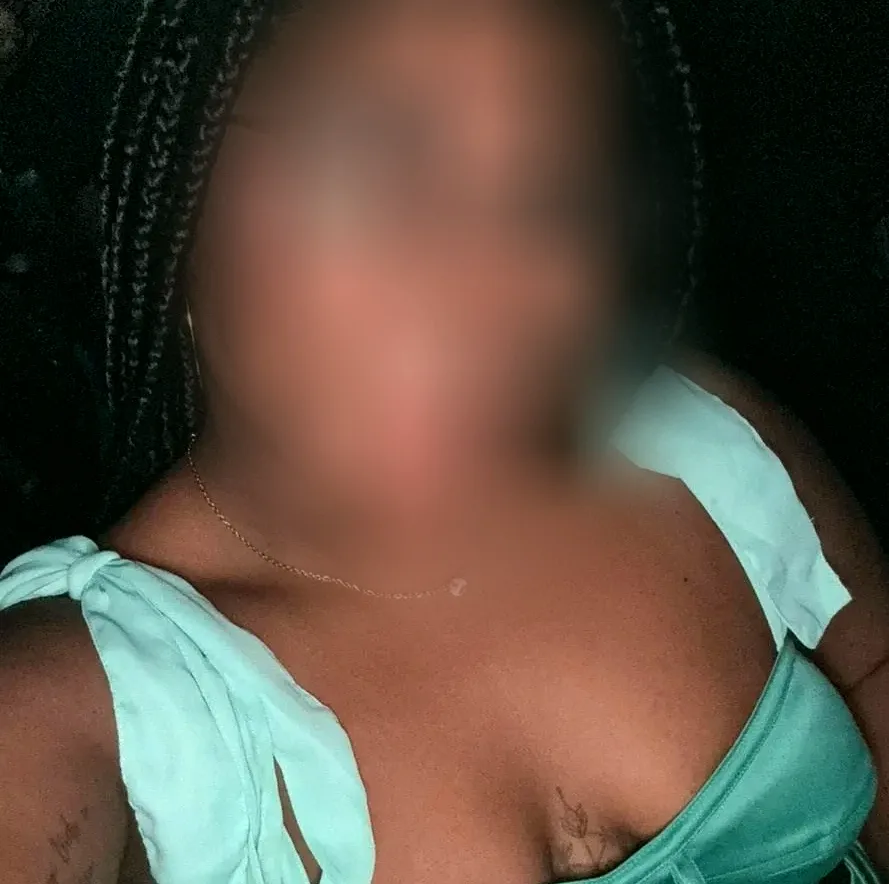 Carina, 29