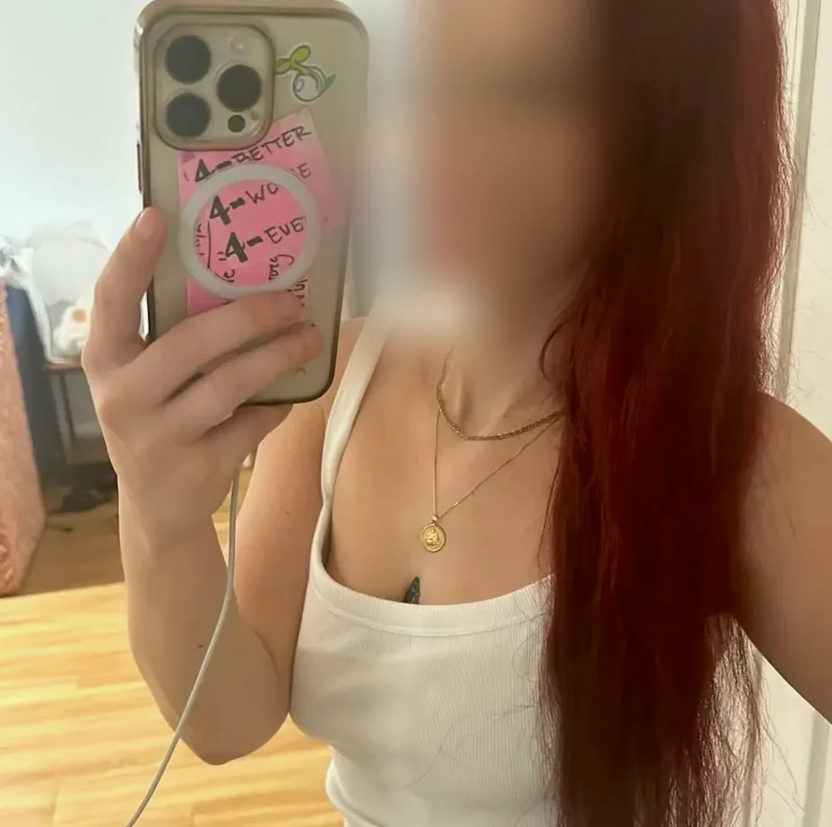 Josephine, 28