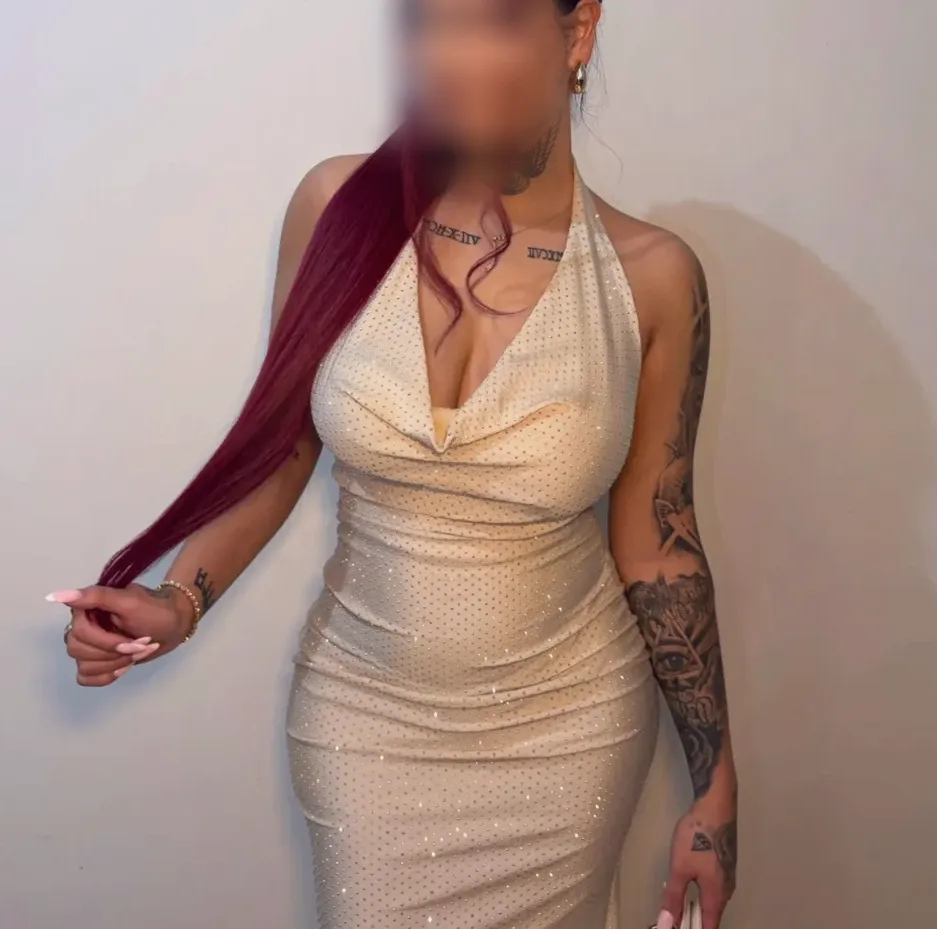Luisa, 22