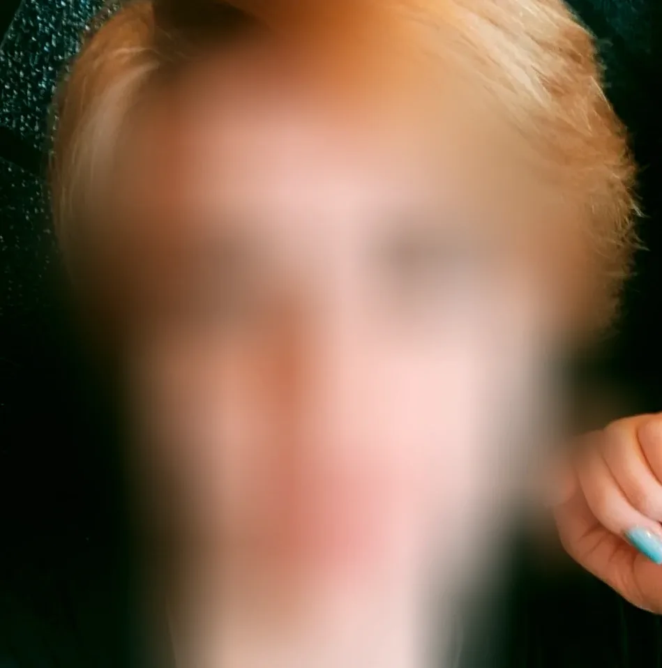 Melanie, 26