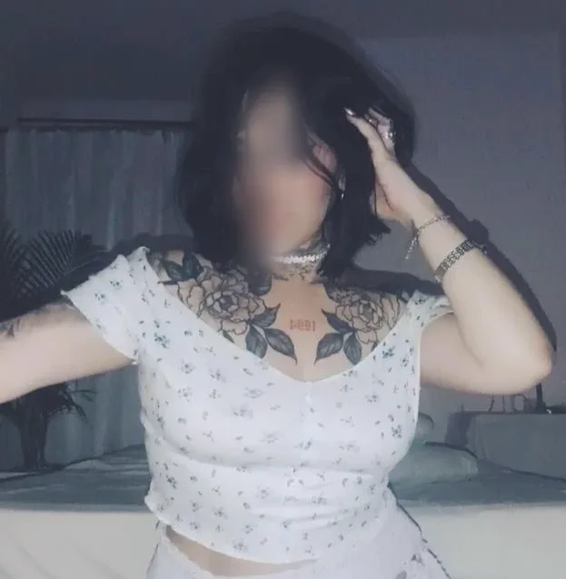 Nisa, 28